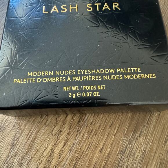Lash Star Modern Nudes Eyeshadow Palette, Quad 3 Grey - Picture 5 of 6